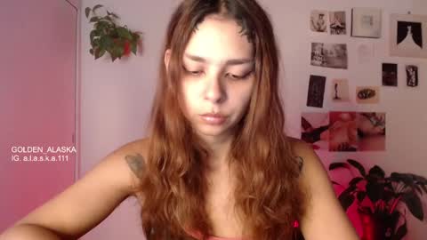 Snapshot of golden_alaska chatting on 10.07.25 Alaska online show from 10.07.25