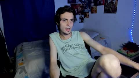 Snapshot of golden_ryan chatting on 04.09.26 Jmmmm online show from 04.09.26