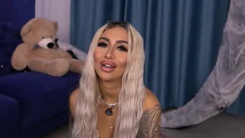 GoldenAmberX online show from 10.27.25