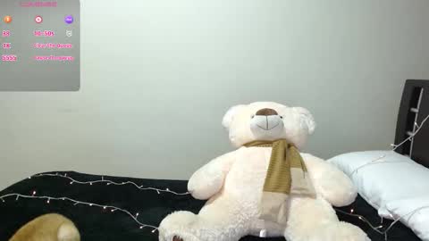 Snapshot of goldencandycotton chatting on 11.26.25 goldencandycotton online show from 11.26.25