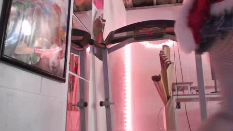 Snapshot of goldengoddessxxx chatting on 12.03.25 Sammy online show from 12.03.25