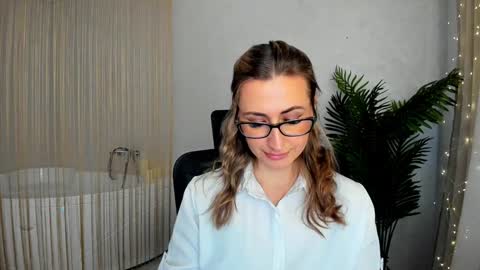 Olivia online show from 01.15.25