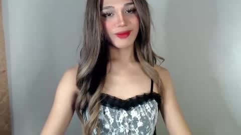 Lily is Gold online show from 03.08.25