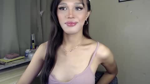 Lily is Gold online show from 10.24.25