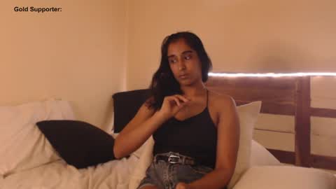 Snapshot of goldpirl chatting on 04.09.26 Aasha y David GoldPirl. online show from 04.09.26