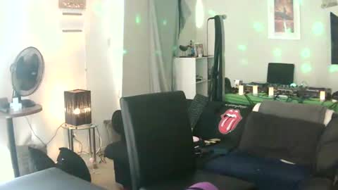 goldyguy011 online show from 02.14.25