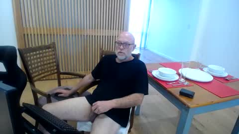 Open Minded guy at your disposal online show from 08.02.26