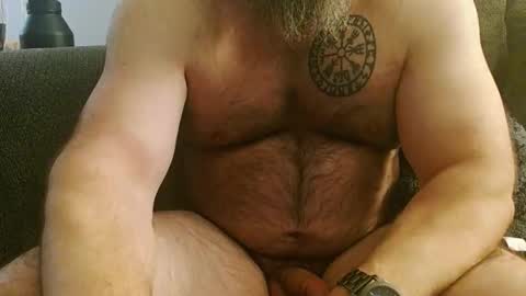 Snapshot of golgara chatting on 11.21.25 Golgara online show from 11.21.25