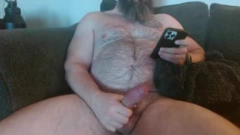 Snapshot of golgara chatting on 11.22.25 Golgara online show from 11.22.25