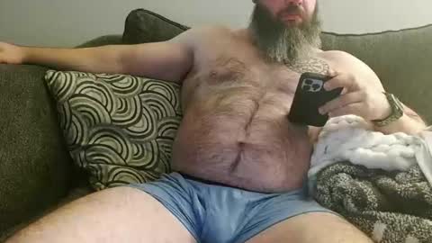 Snapshot of golgara chatting on 12.17.25 Golgara online show from 12.17.25