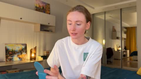 Snapshot of good__choice chatting on 10.30.25 Polly online show from 10.30.25