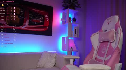 Snapshot of good_barbie chatting on 01.15.25 Barbie online show from 01.15.25