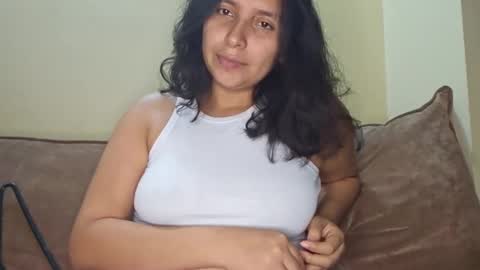 Snapshot of good_girl4_u1 chatting on 03.11.25 salome online show from 03.11.25