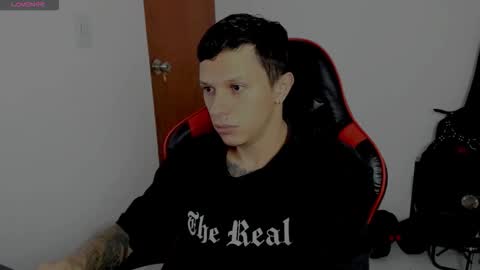 Snapshot of goodboy69i chatting on 11.13.25 goodboy69i online show from 11.13.25