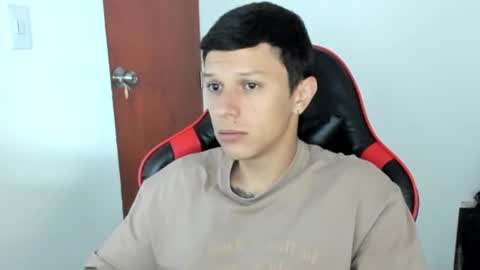 Snapshot of goodboy69i chatting on 01.18.26 goodboy69i online show from 01.18.26