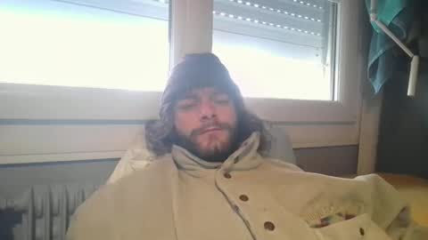 Snapshot of goodleek chatting on 12.01.25 gooleek online show from 12.01.25