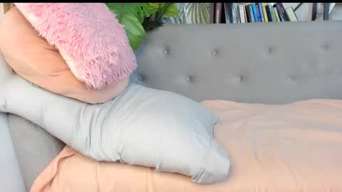 Dominique online show from 10.09.25