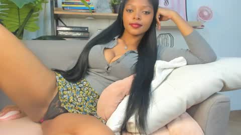 Dominique online show from 06.19.26