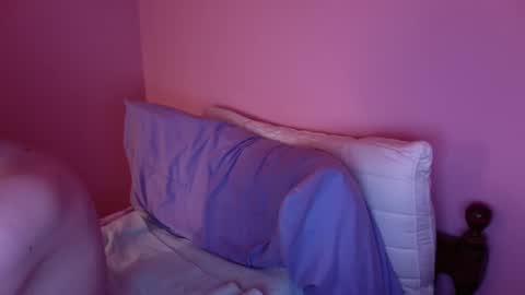 Snapshot of gooner4life88 chatting on 10.07.25 gooner4life88 online show from 10.07.25