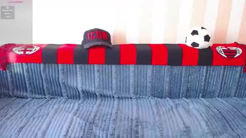 Snapshot of gordonhunt chatting on 01.14.26 Gordon Hunt online show from 01.14.26