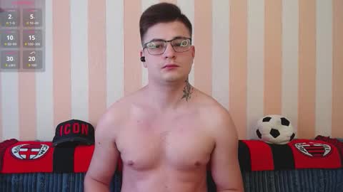 Snapshot of gordonhunt chatting on 02.11.26 Gordon Hunt online show from 02.11.26