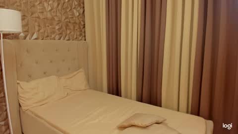 RIANA online show from 02.19.25