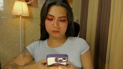 Snapshot of gorgeous_dark_luna chatting on 06.26.26 RIANA online show from 06.26.26