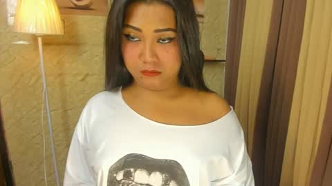 Snapshot of gorgeous_dark_luna chatting on 07.26.26 RIANA online show from 07.26.26
