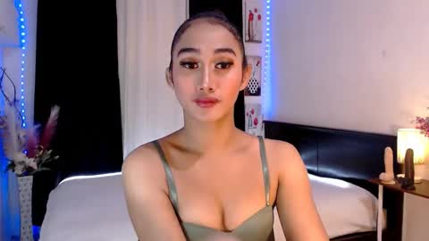 Snapshot of gorgeous_nicole chatting on 02.20.25 gorgeous_nicole online show from 02.20.25