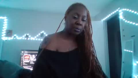 Snapshot of gotcake713 chatting on 10.10.25 Sue Goddess online show from 10.10.25