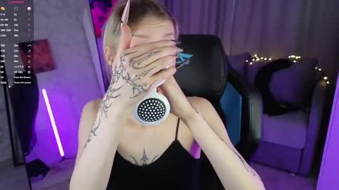 Violeta online show from 10.21.25