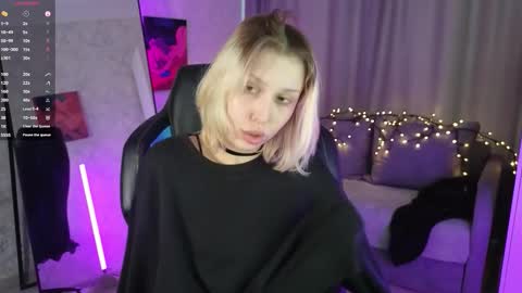 Violeta online show from 10.23.25