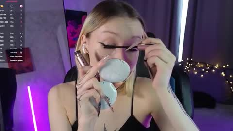 Violeta online show from 10.24.25