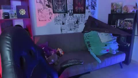 Engel   Please help me to reach 50 thumbs up online show from 10.21.25