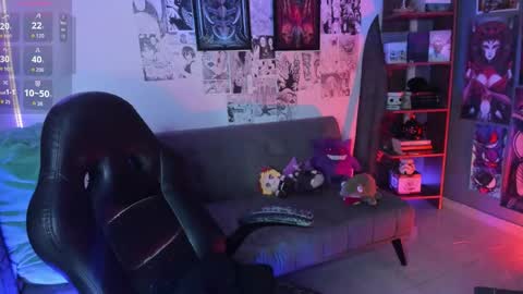 Snapshot of goth_stein chatting on 12.19.25 Engel Please help me to reach 50 thumbs up online show from 12.19.25