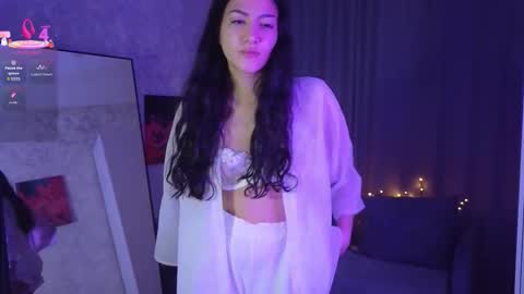 Snapshot of goth_tvt chatting on 11.21.25 mulan online show from 11.21.25