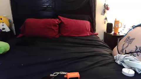 Snapshot of gothbaby305 chatting on 10.27.25 gothbaby305 online show from 10.27.25