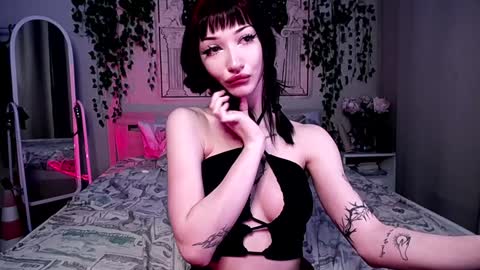 Snapshot of gothdesss chatting on 12.23.24    online show from 12.23.24