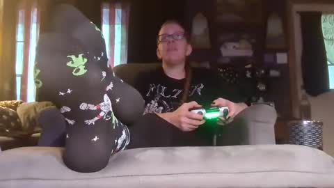 Snapshot of gothicfeetfantasies chatting on 09.12.25 Mistress Mommy Godess online show from 09.12.25