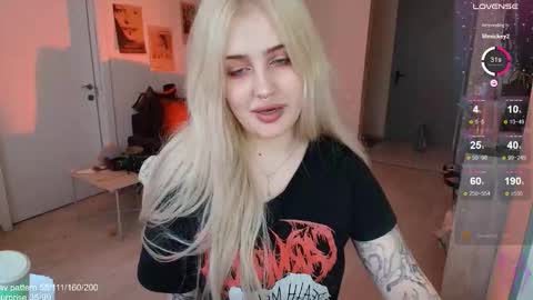 Snapshot of gothkittys chatting on 03.16.26 traumfrau Kira angel face devil eyes I SELL A LOT VIDEO IN GALLERY online show from 03.16.26