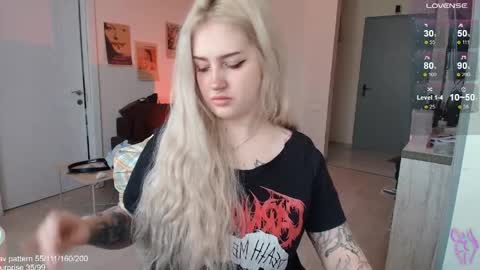 traumfrau Kira angel face devil eyes I SELL A LOT VIDEO IN GALLERY online show from 03.31.26