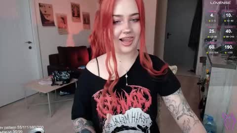 traumfrau Kira angel face devil eyes I SELL A LOT VIDEO IN GALLERY online show from 05.10.26