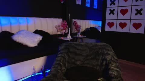Meredith Alessandra online show from 06.04.26