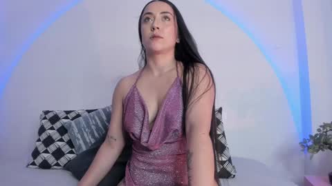 Snapshot of grace_duppon chatting on 01.13.25 Grace online show from 01.13.25