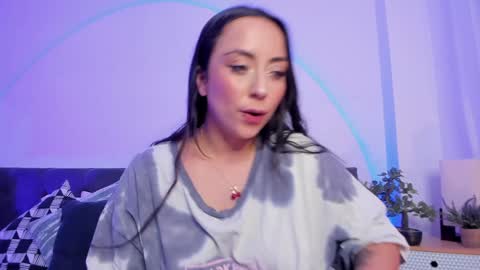 Snapshot of grace_duppon chatting on 01.24.25 Grace online show from 01.24.25