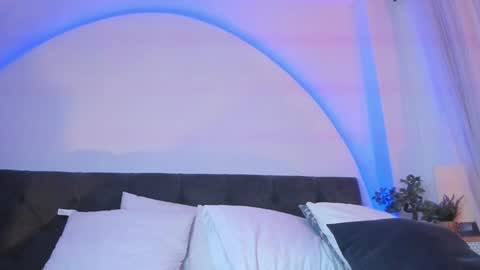 Snapshot of grace_duppon chatting on 02.04.25 Grace online show from 02.04.25