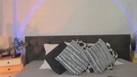 Snapshot of grace_duppon chatting on 02.26.25 Grace online show from 02.26.25