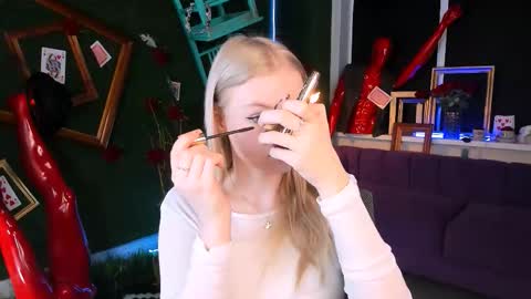 Grace Glamour online show from 02.04.26