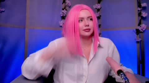 Snapshot of graceholly chatting on 01.12.25 Hi call me Leia make me scream from 111155222333666999 online show from 01.12.25