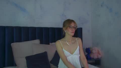 Snapshot of gracehudsons chatting on 06.02.26 Grace online show from 06.02.26
